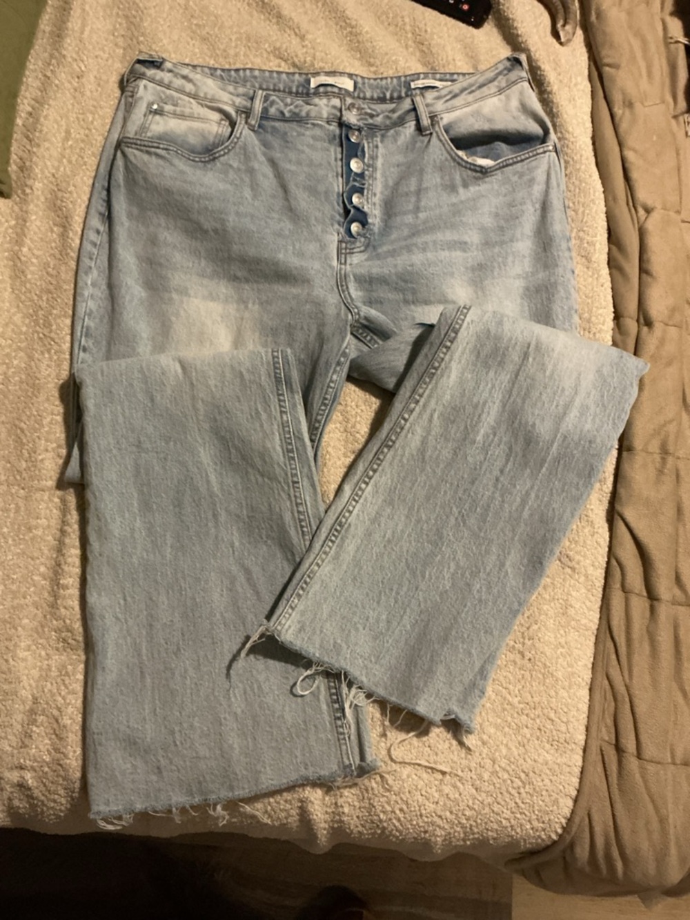 Cleo & Wolfe Women's Light Blue High Rise Boot Cut Jeans with Button Fly 33/34